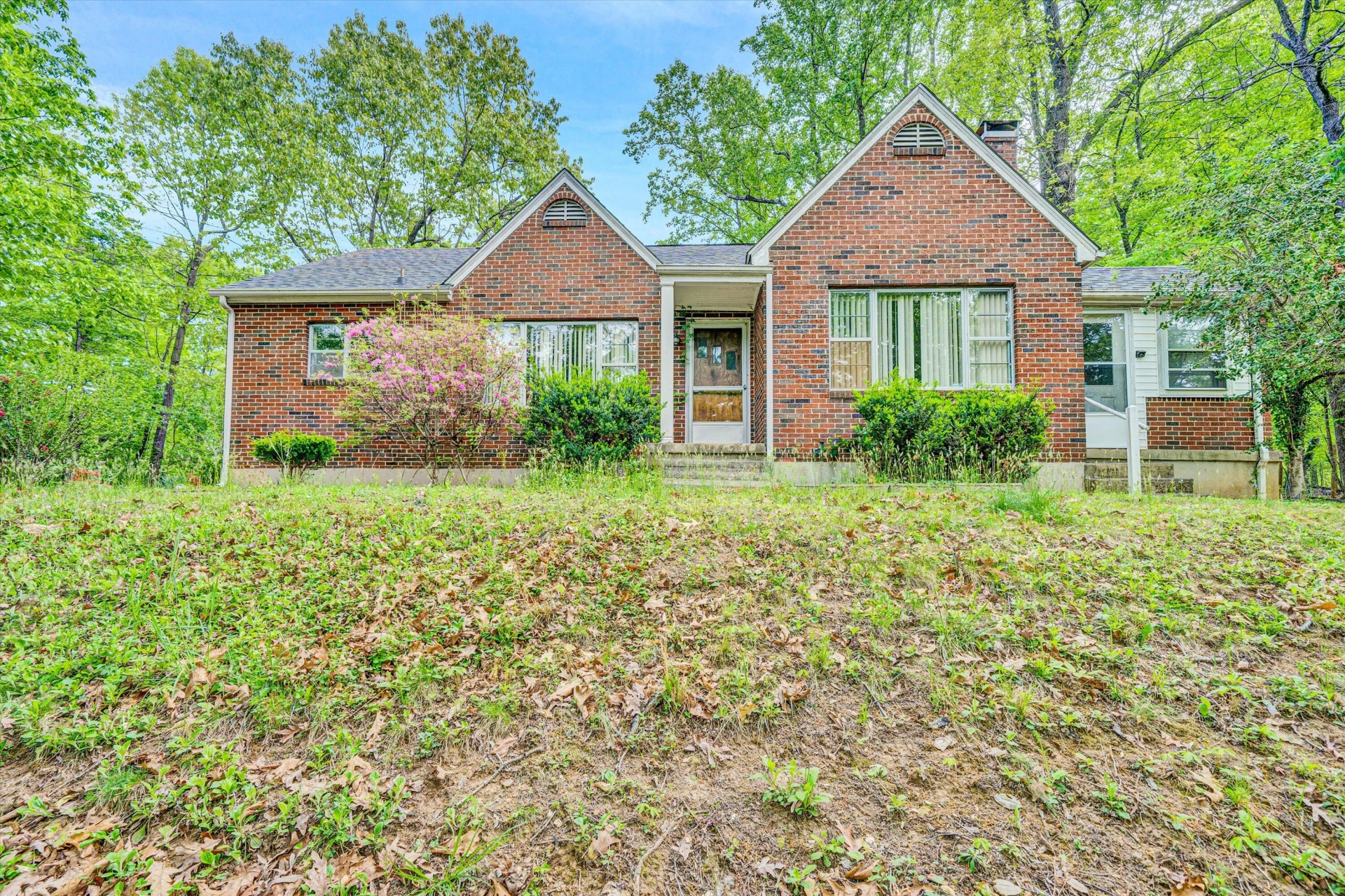 638 Dalewood AVE