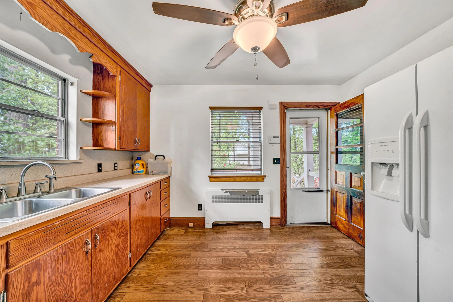 638 Dalewood AVE - Photo 16