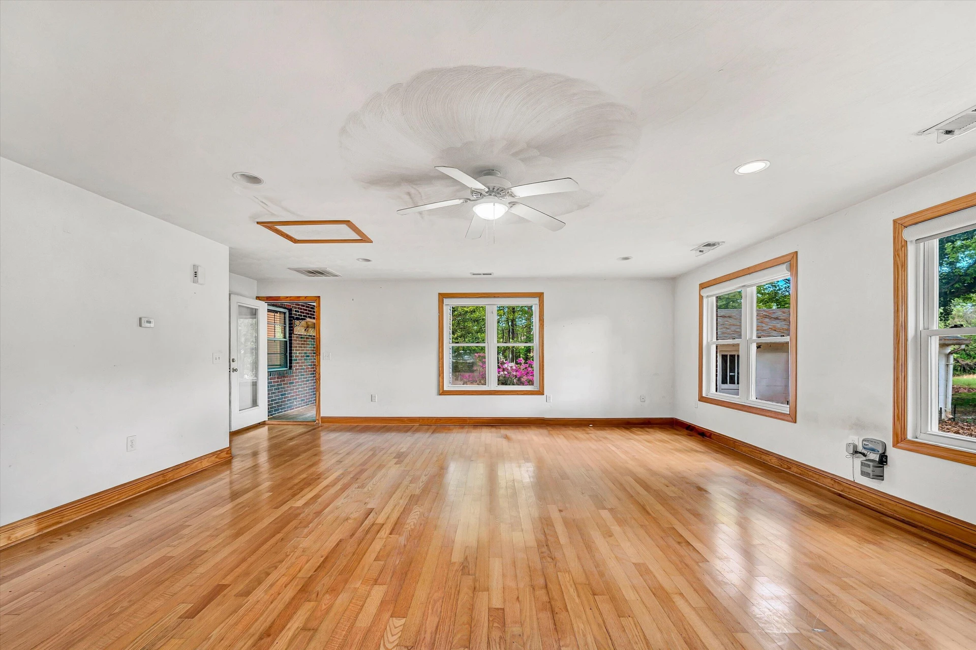 638 Dalewood AVE - Photo 23