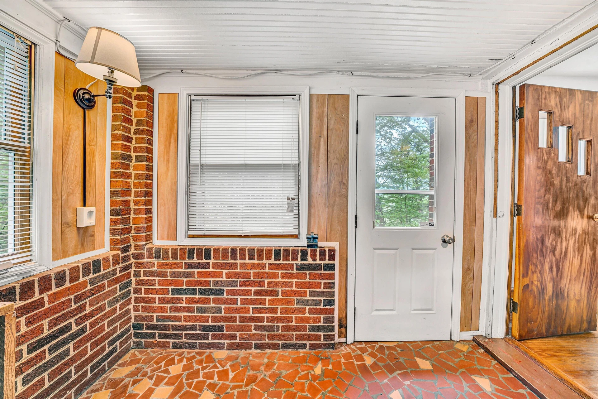 638 Dalewood AVE - Photo 8