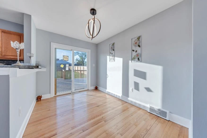 1502 Fresno ST NW - Photo 11