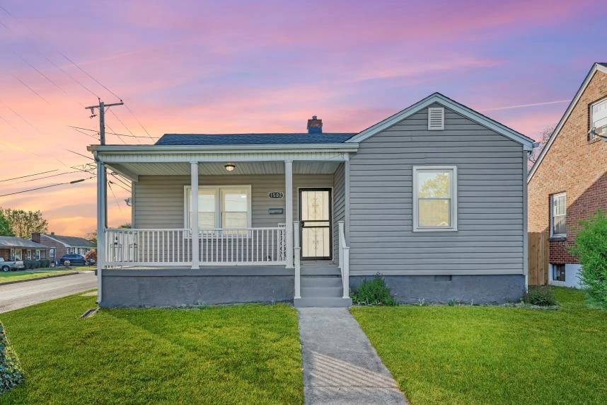 1502 Fresno ST NW - Photo 2