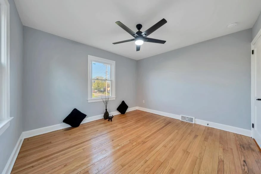 1502 Fresno ST NW - Photo 22