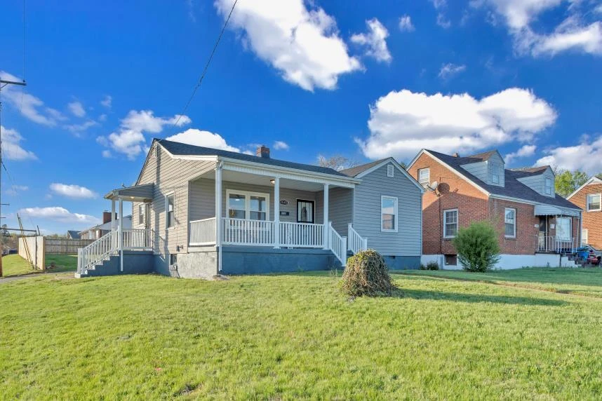1502 Fresno ST NW - Photo 33