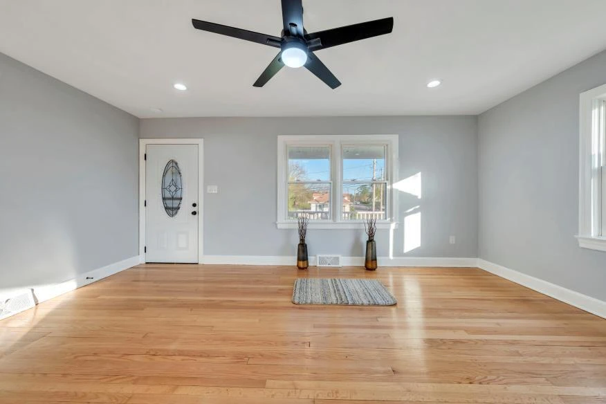 1502 Fresno ST NW - Photo 9