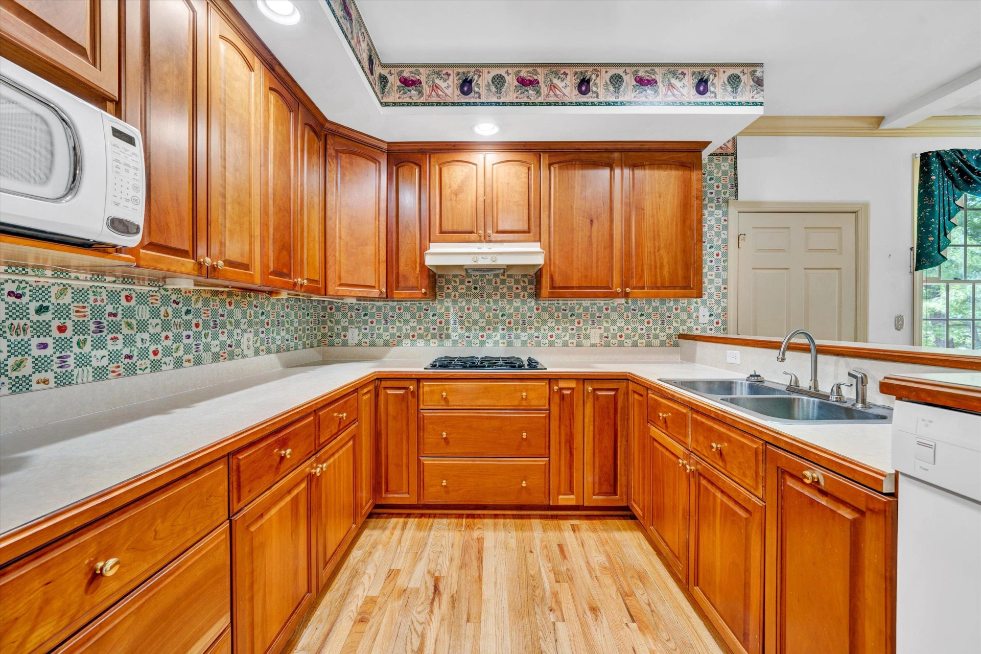 1301 Belle Aire LN - Photo 13