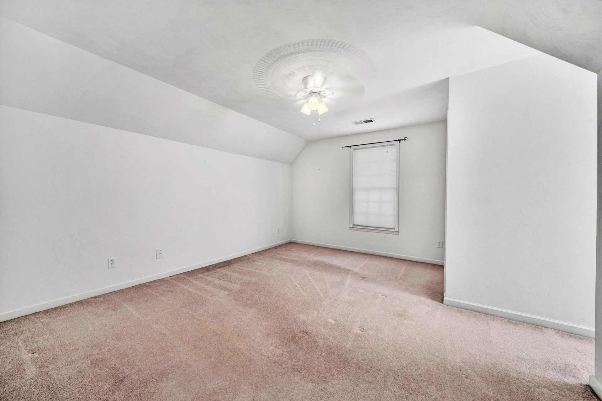 1301 Belle Aire LN - Photo 34