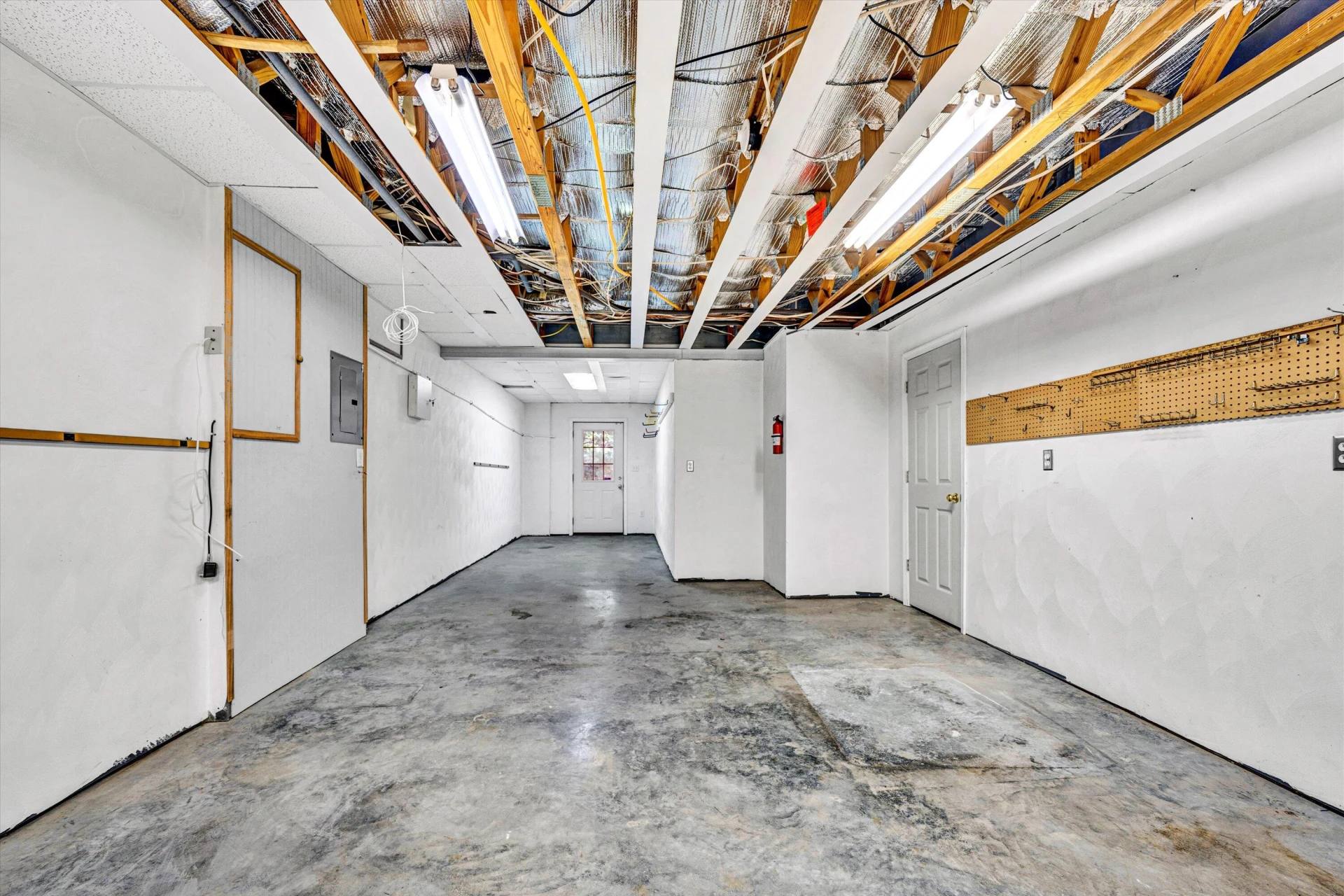 1301 Belle Aire LN - Photo 43