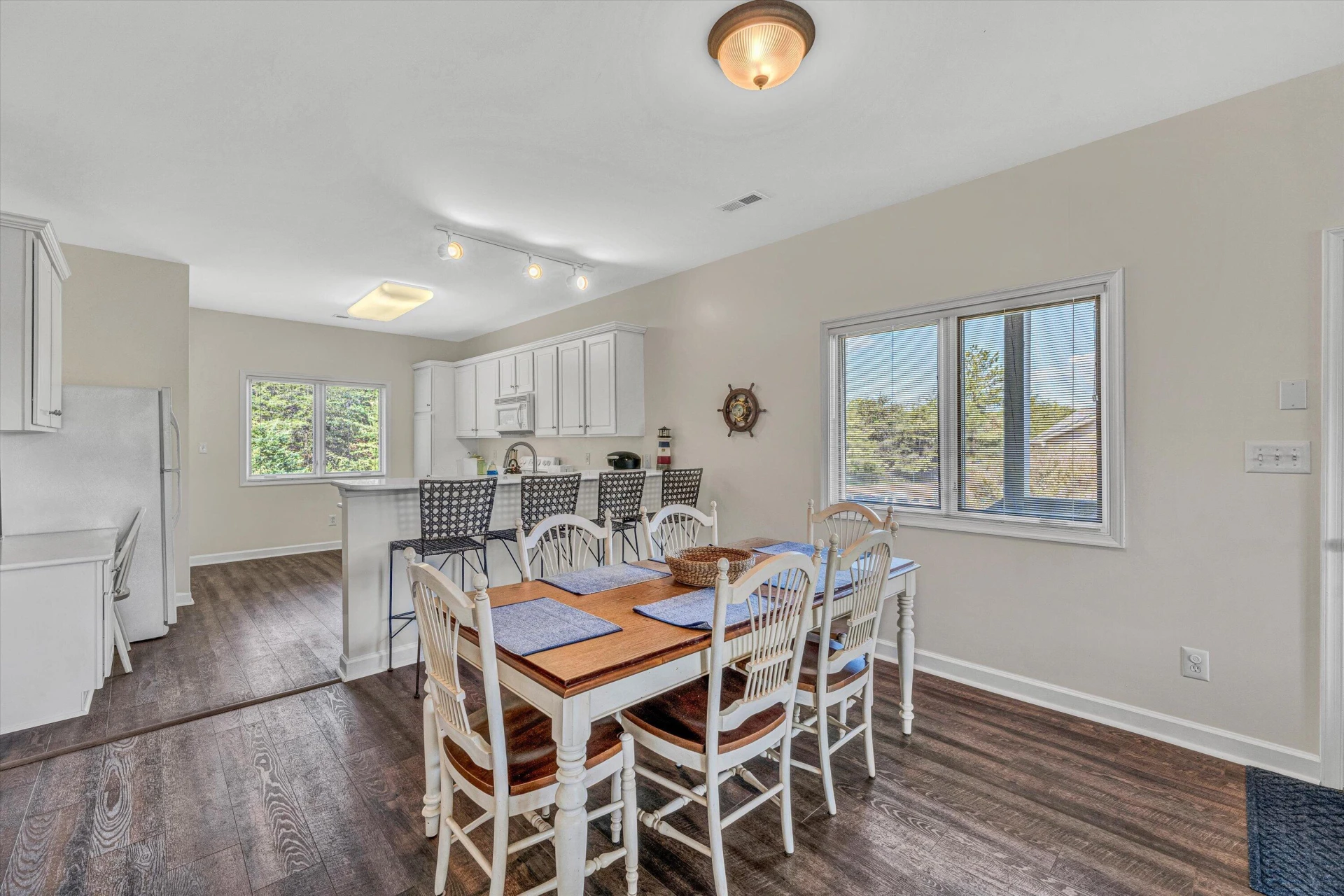 1055 Mariners WAY #13 - Photo 14