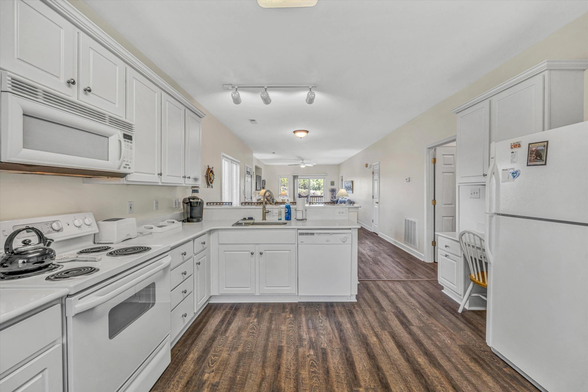 1055 Mariners WAY #13 - Photo 16