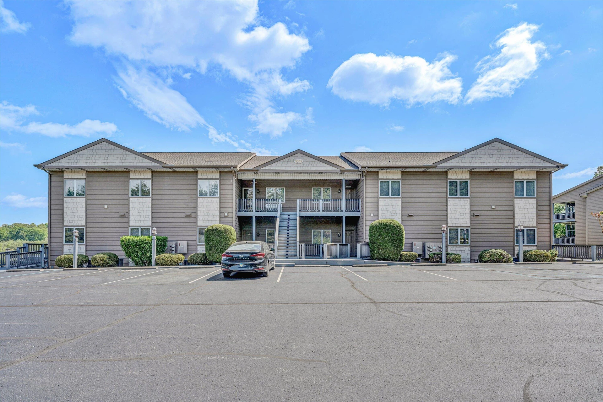 1055 Mariners WAY #13 - Photo 3