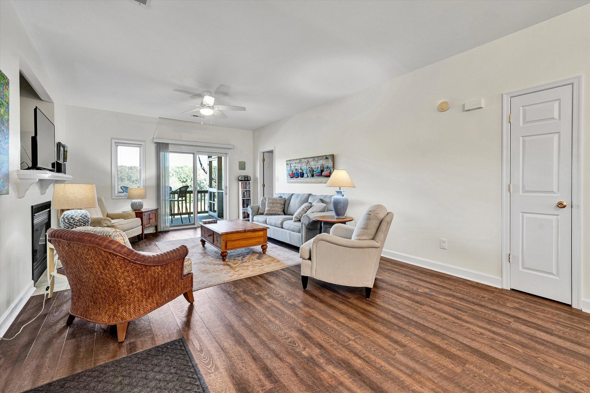 1055 Mariners WAY #13 - Photo 9