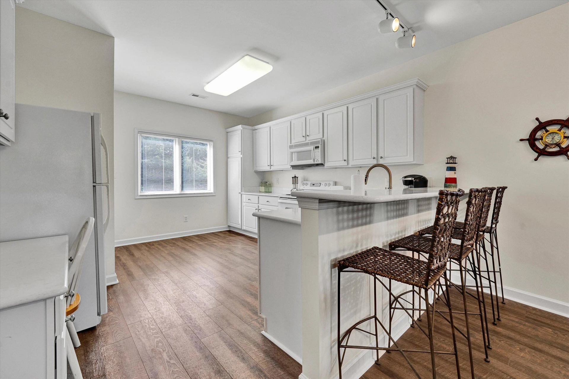 1055 Mariners WAY #13 - Photo 16