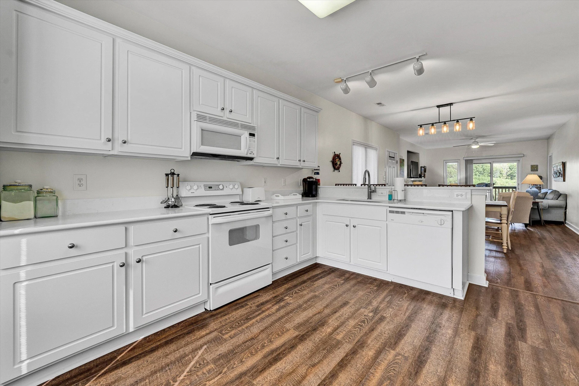 1055 Mariners WAY #13 - Photo 17