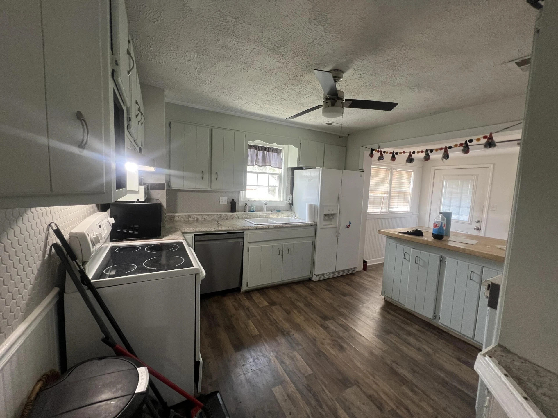 2432 Ravenwood AVE NW - Photo 2