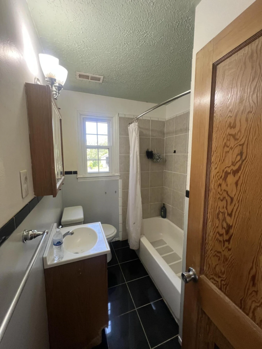 2432 Ravenwood AVE NW - Photo 4