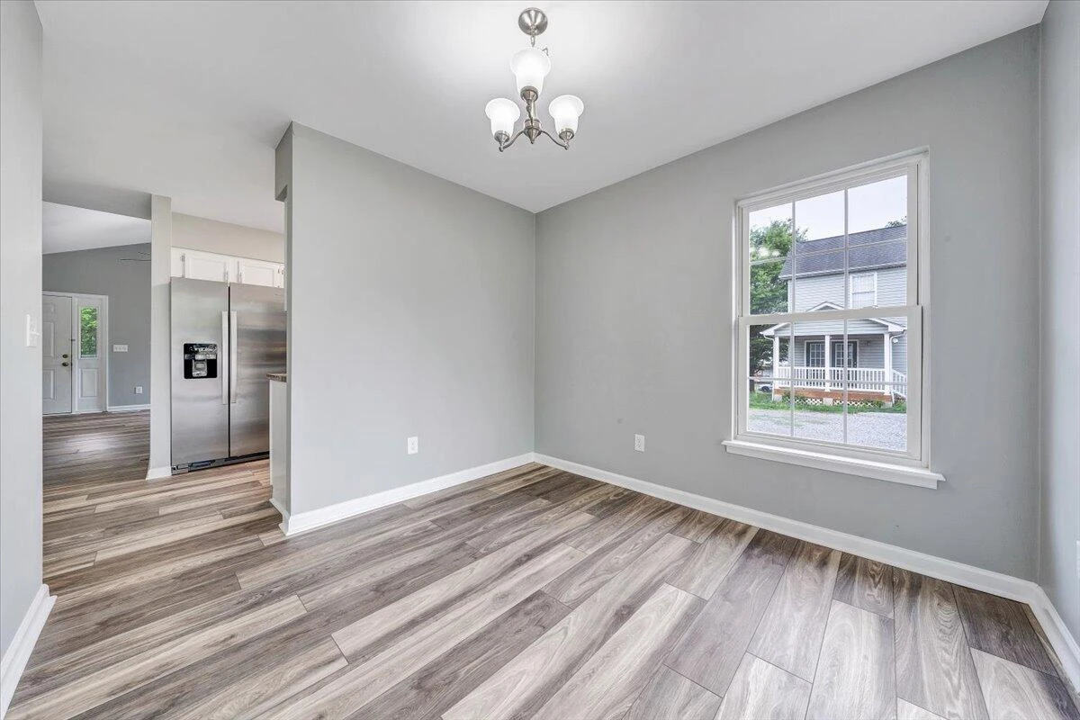716 12th ST NW - Photo 13