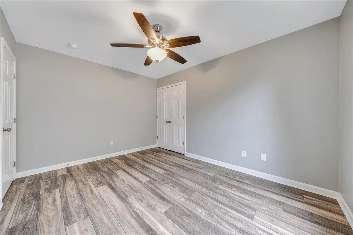 716 12th ST NW - Photo 23