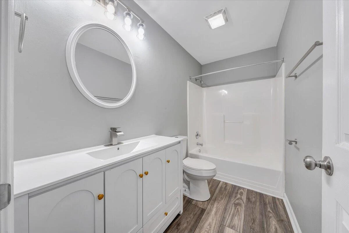 716 12th ST NW - Photo 24