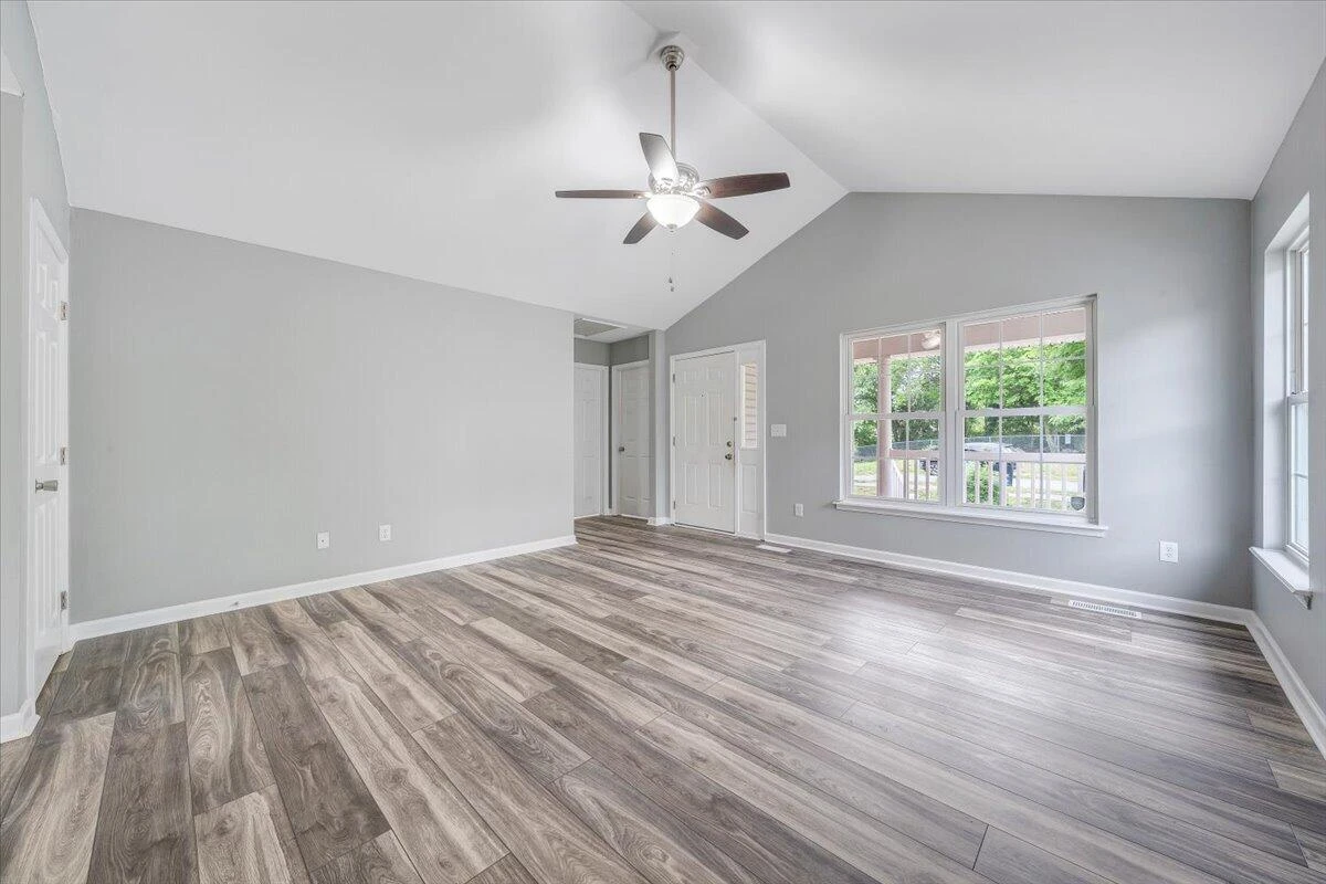 716 12th ST NW - Photo 26