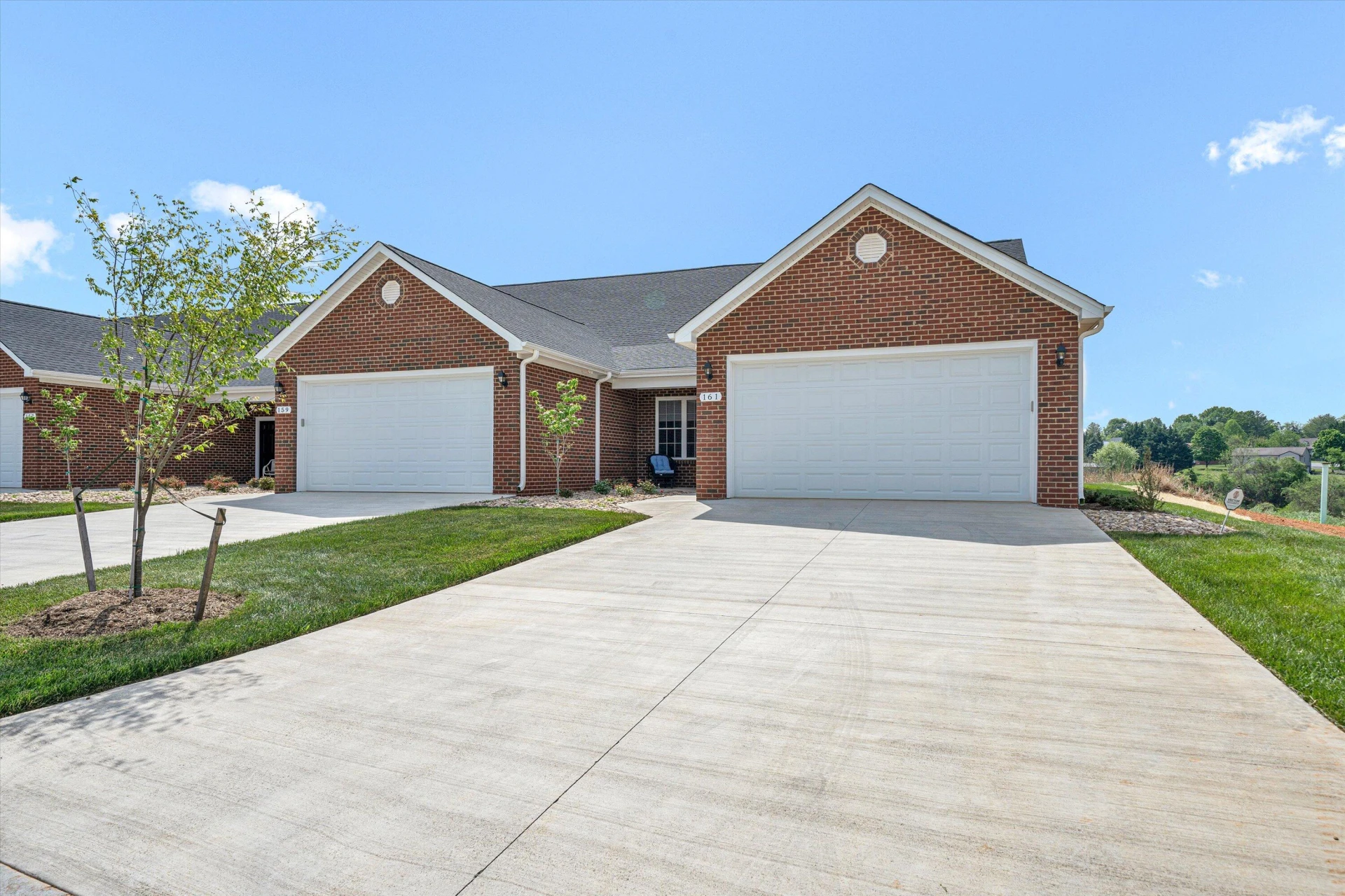 161 Villa Oak CIR - Photo 2