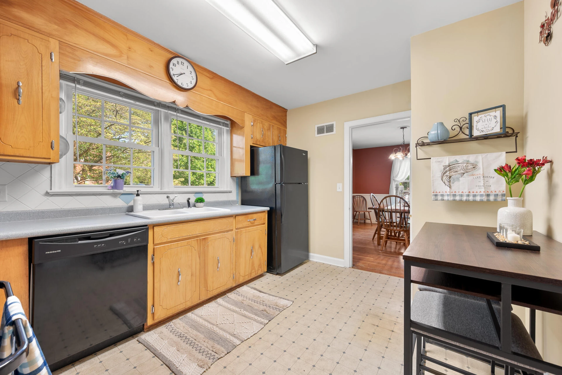 1235 Ashland CIR - Photo 15