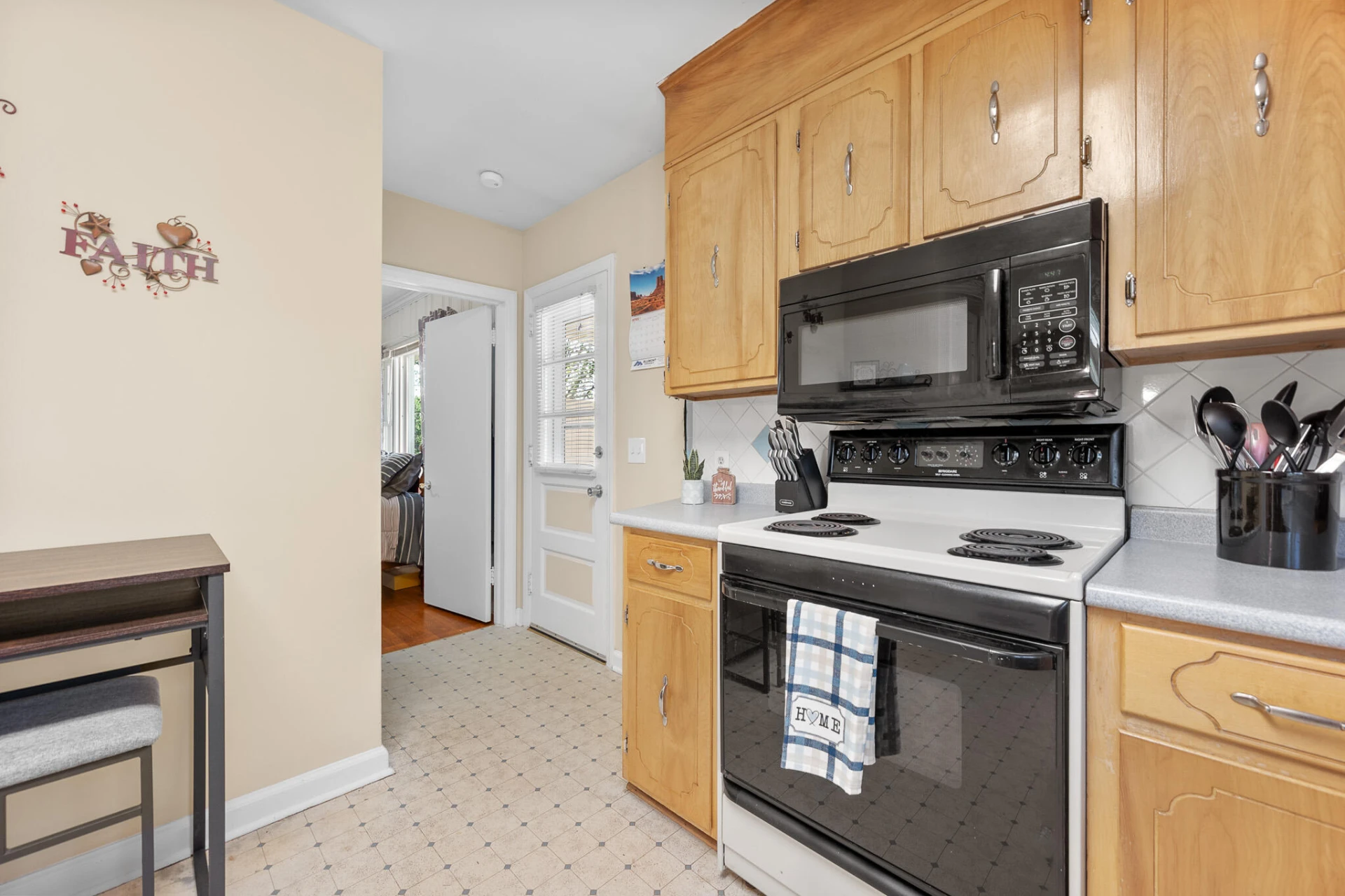 1235 Ashland CIR - Photo 16