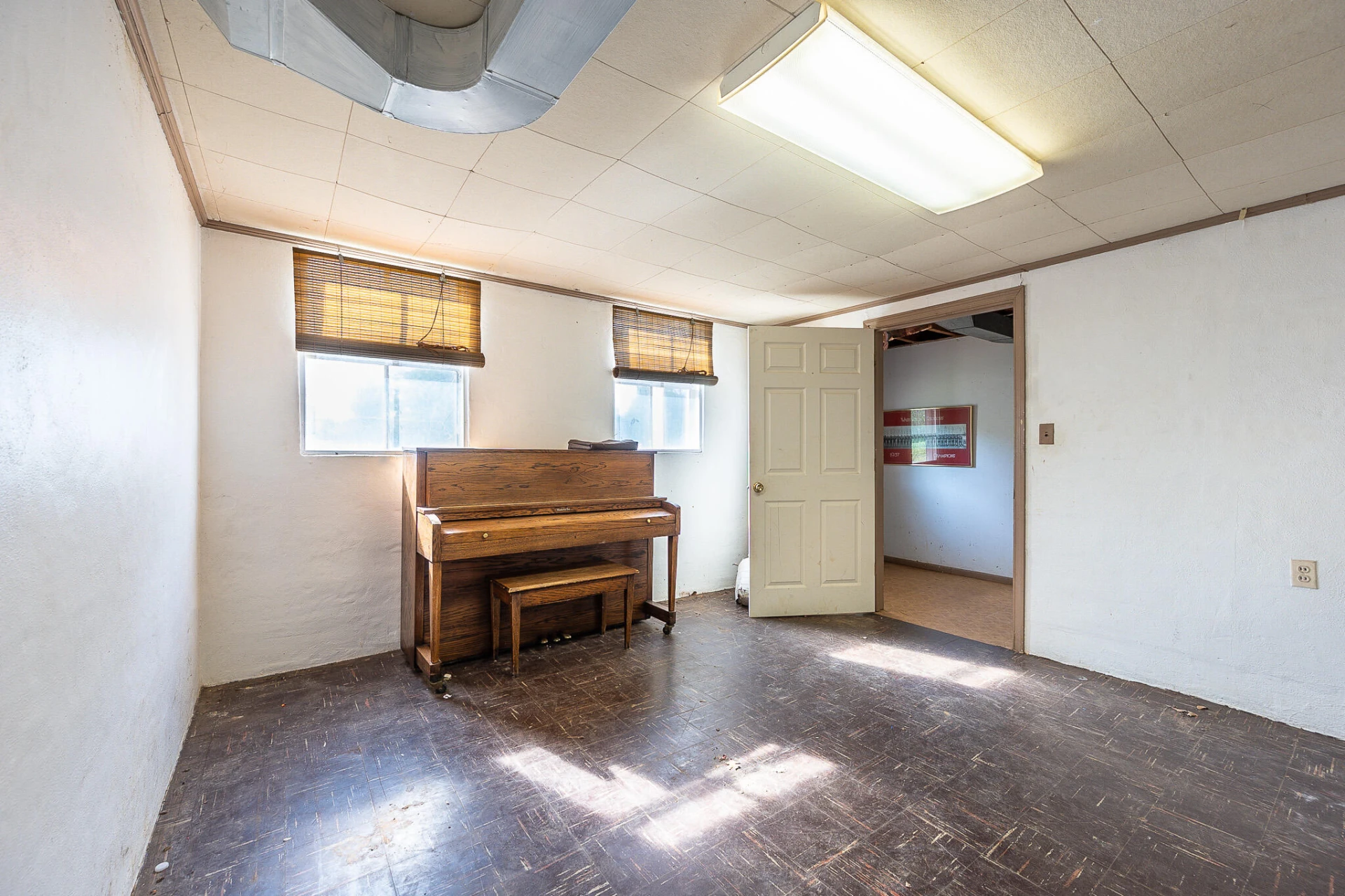 1235 Ashland CIR - Photo 34