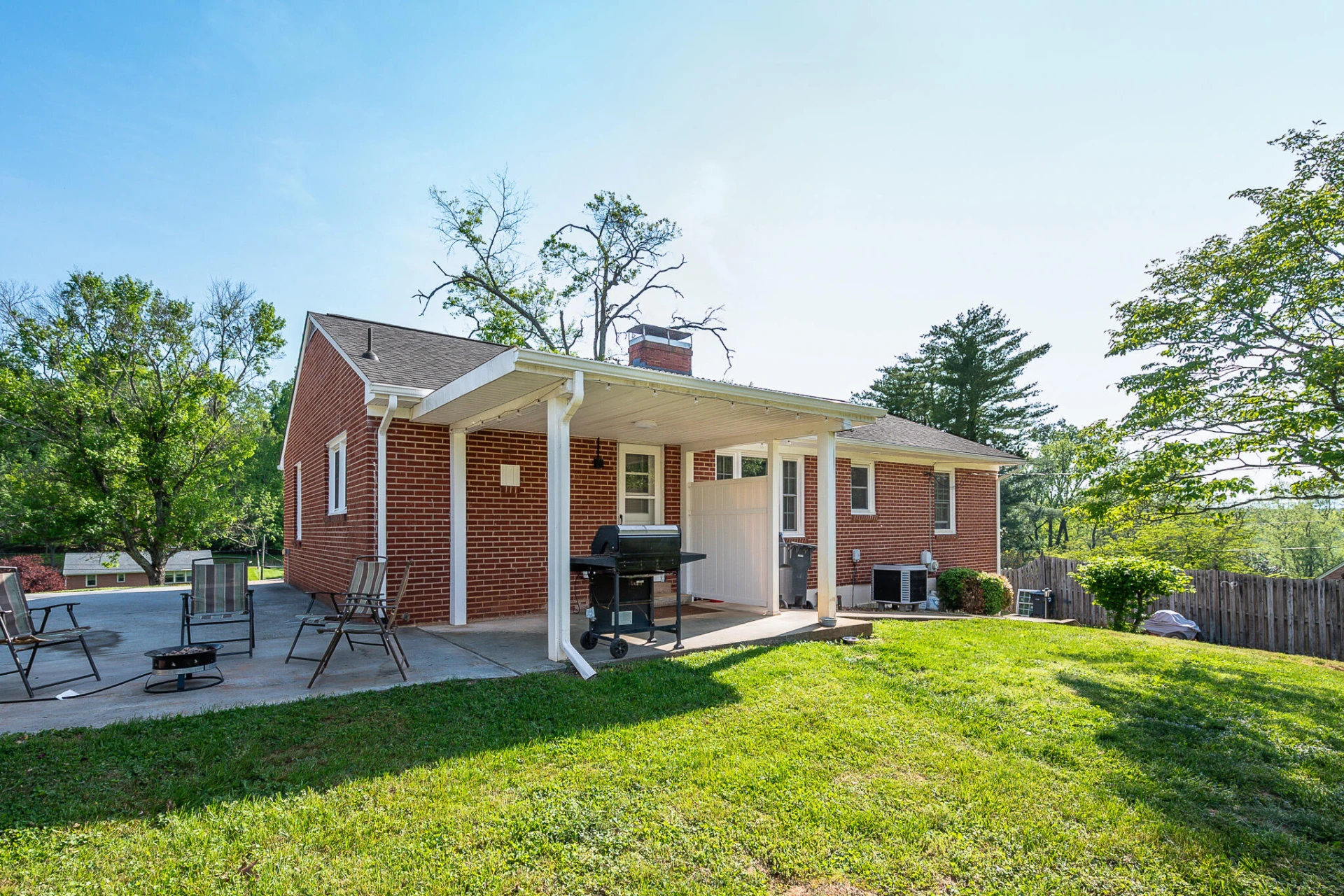 1235 Ashland CIR - Photo 38
