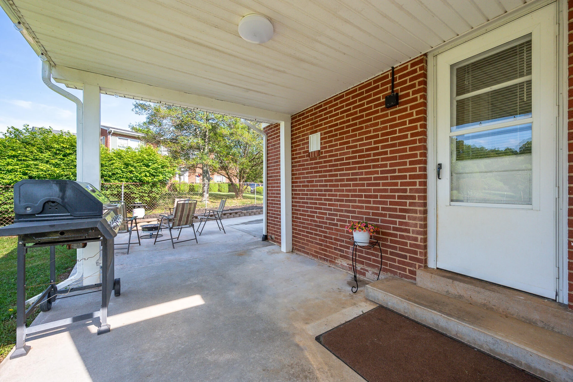 1235 Ashland CIR - Photo 41