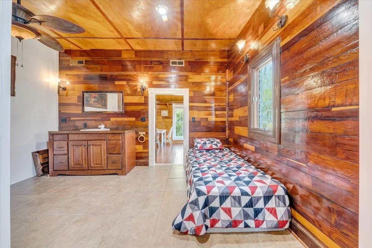 5297 Peaks RD - Photo 16
