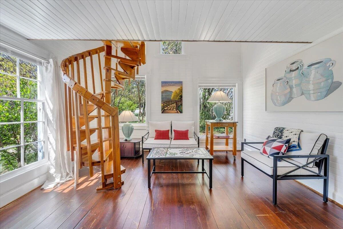 5297 Peaks RD - Photo 6