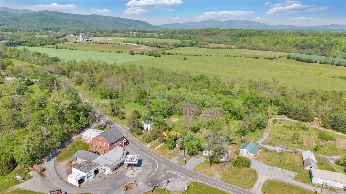 5297 Peaks RD - Photo 62