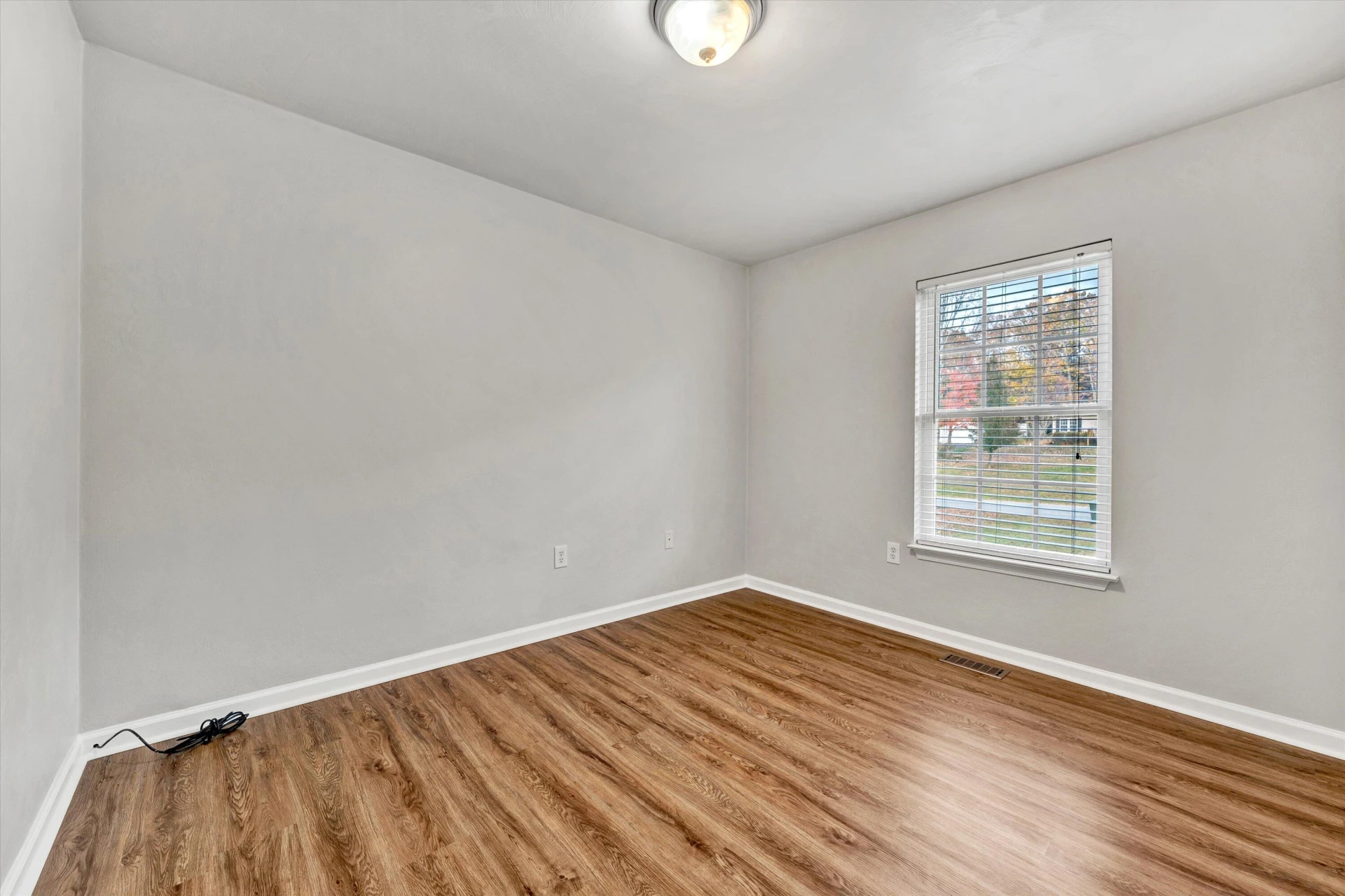 260 Harbor Landing DR - Photo 18
