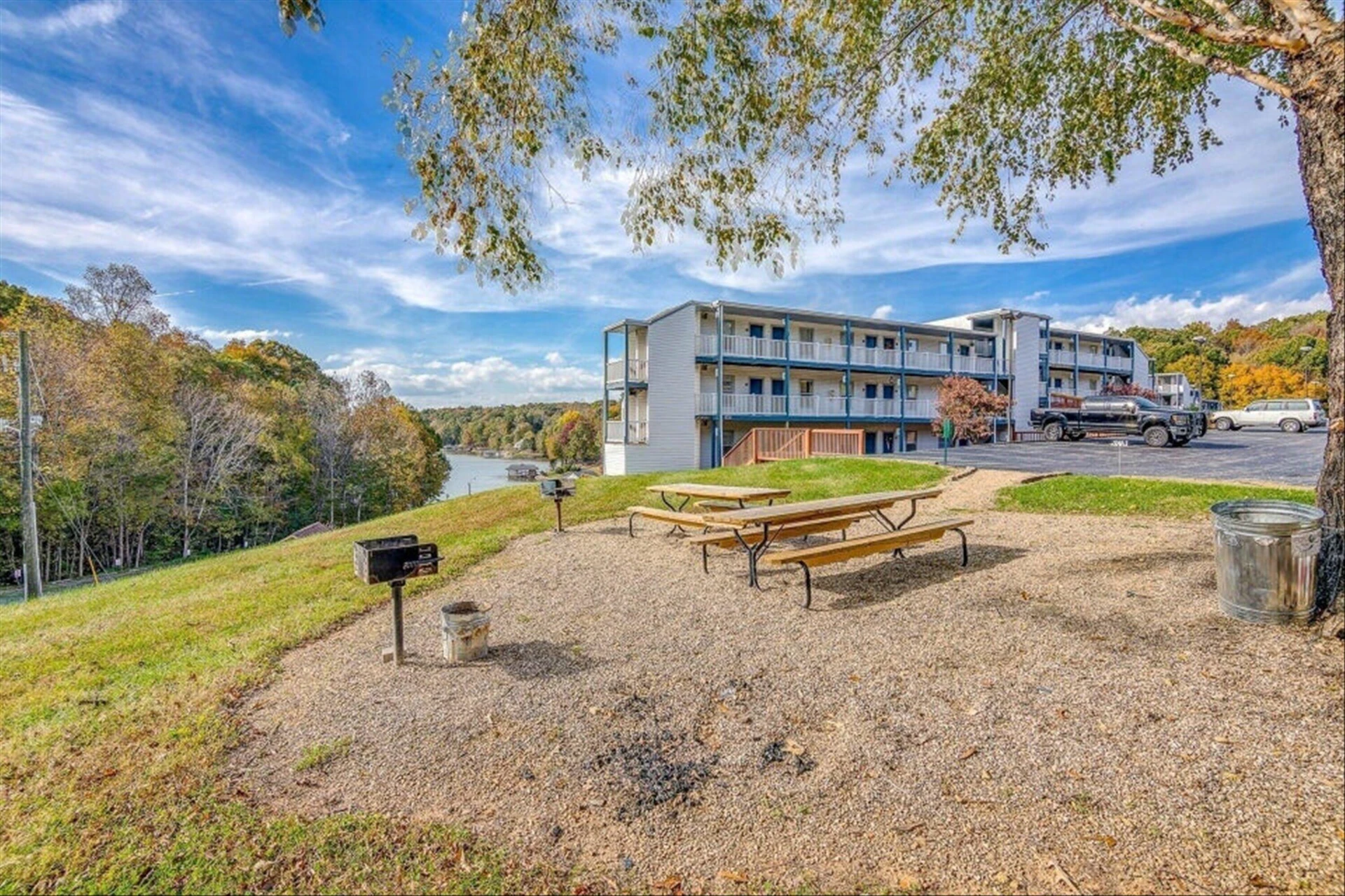 260 Harbor Landing DR - Photo 33