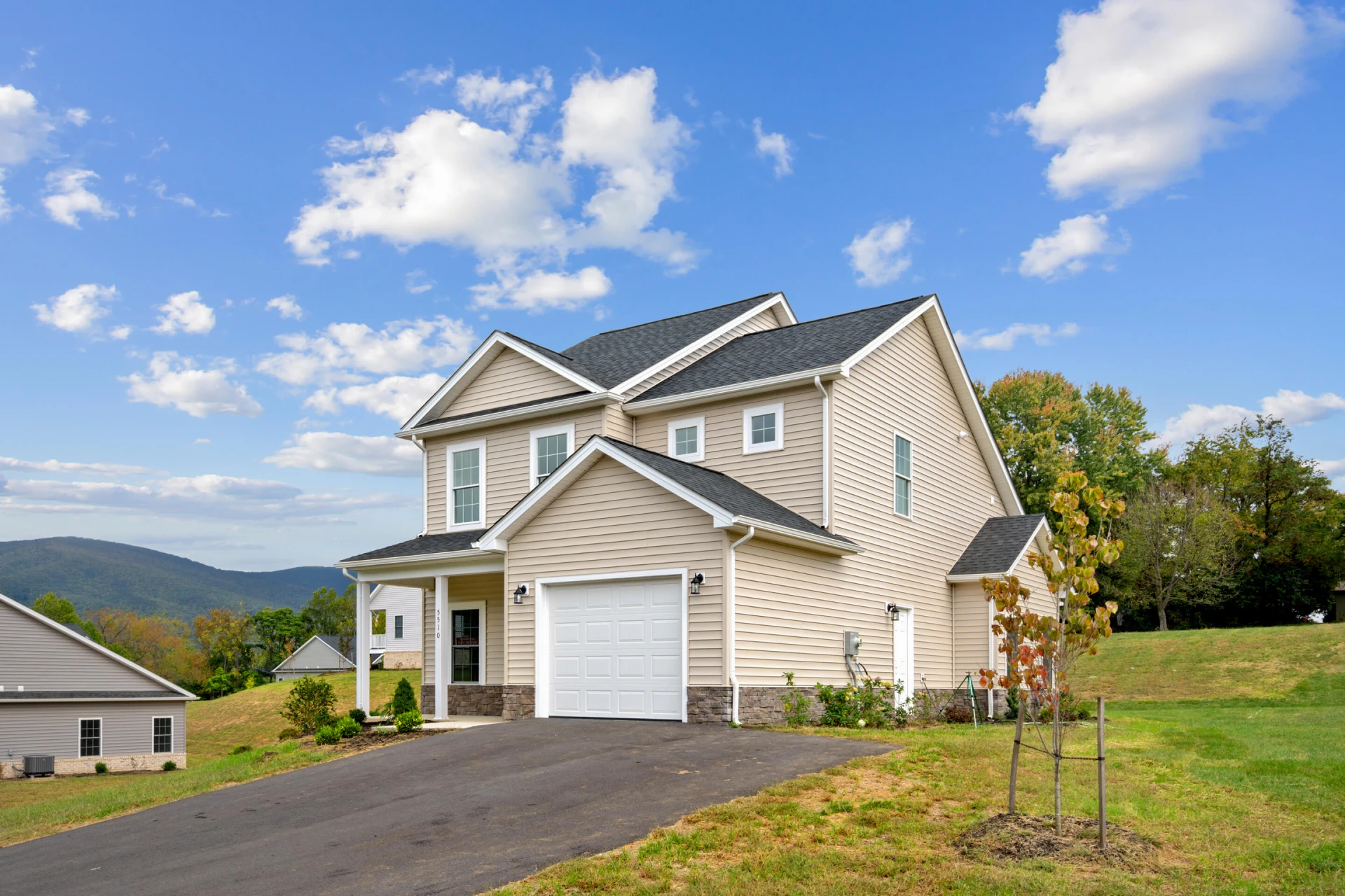 5510 New Pleasant WAY - Photo 3