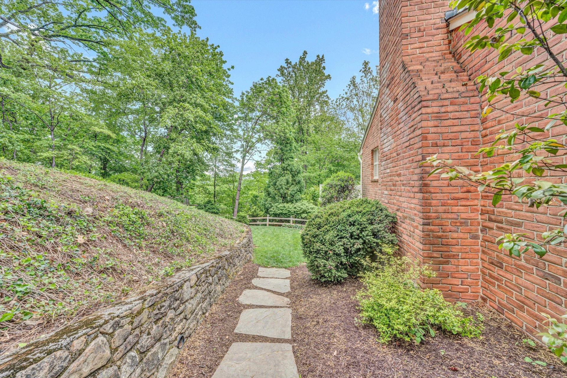 835 Wildwood RD SW - Photo 48