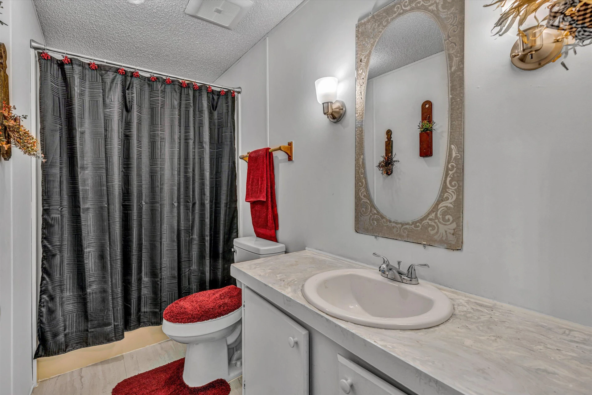 1060 Lynch RD - Photo 13