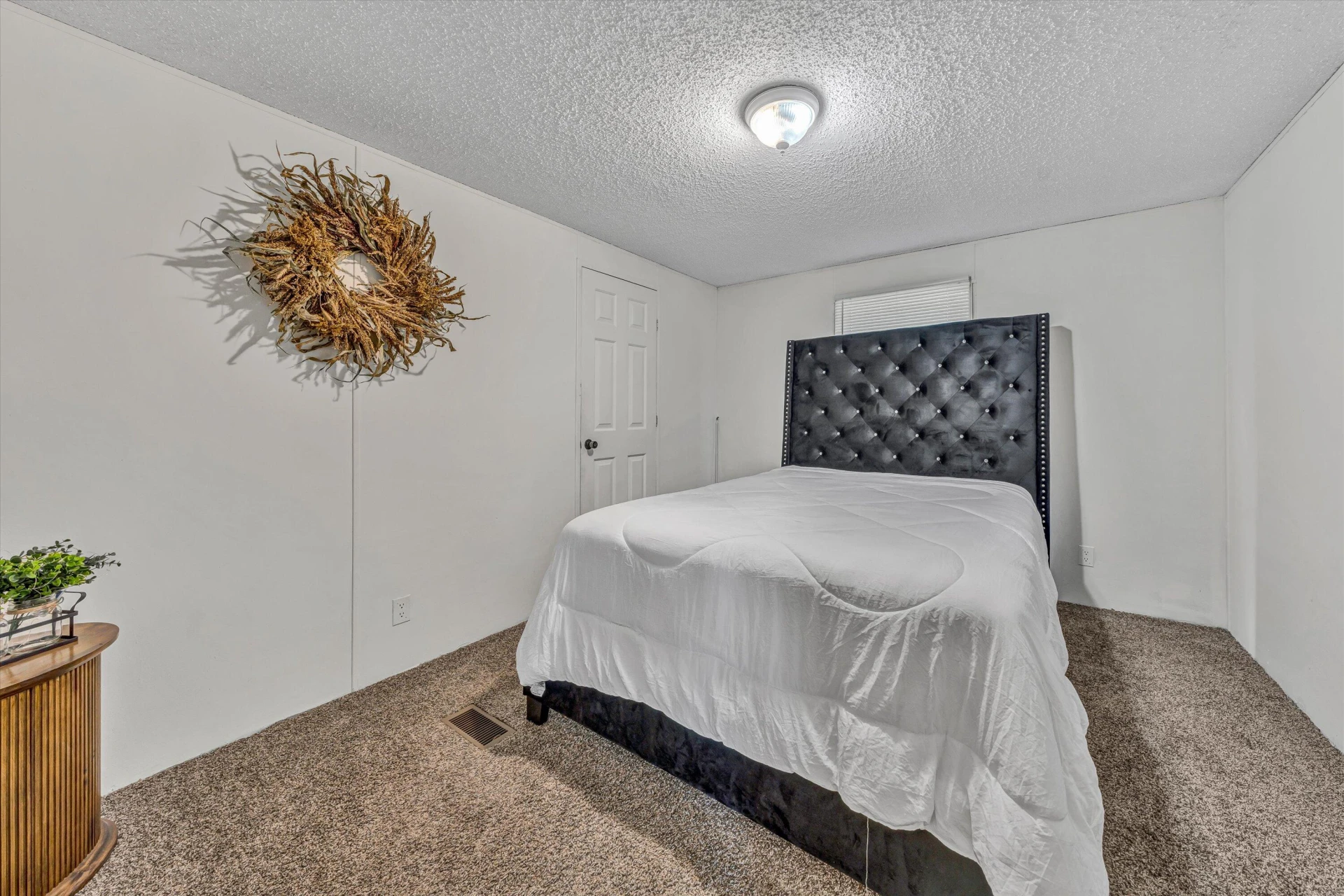 1060 Lynch RD - Photo 15
