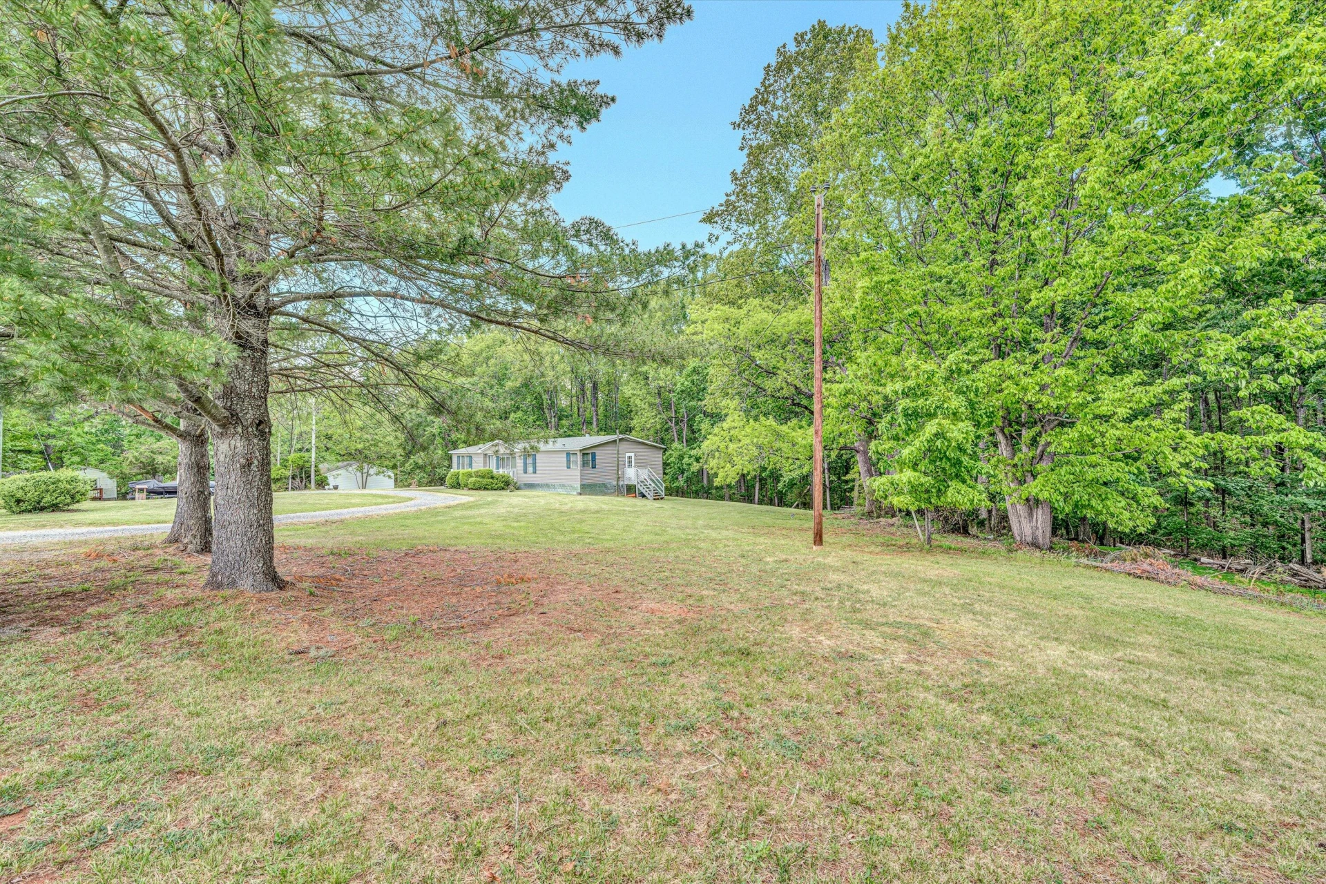 1060 Lynch RD - Photo 18