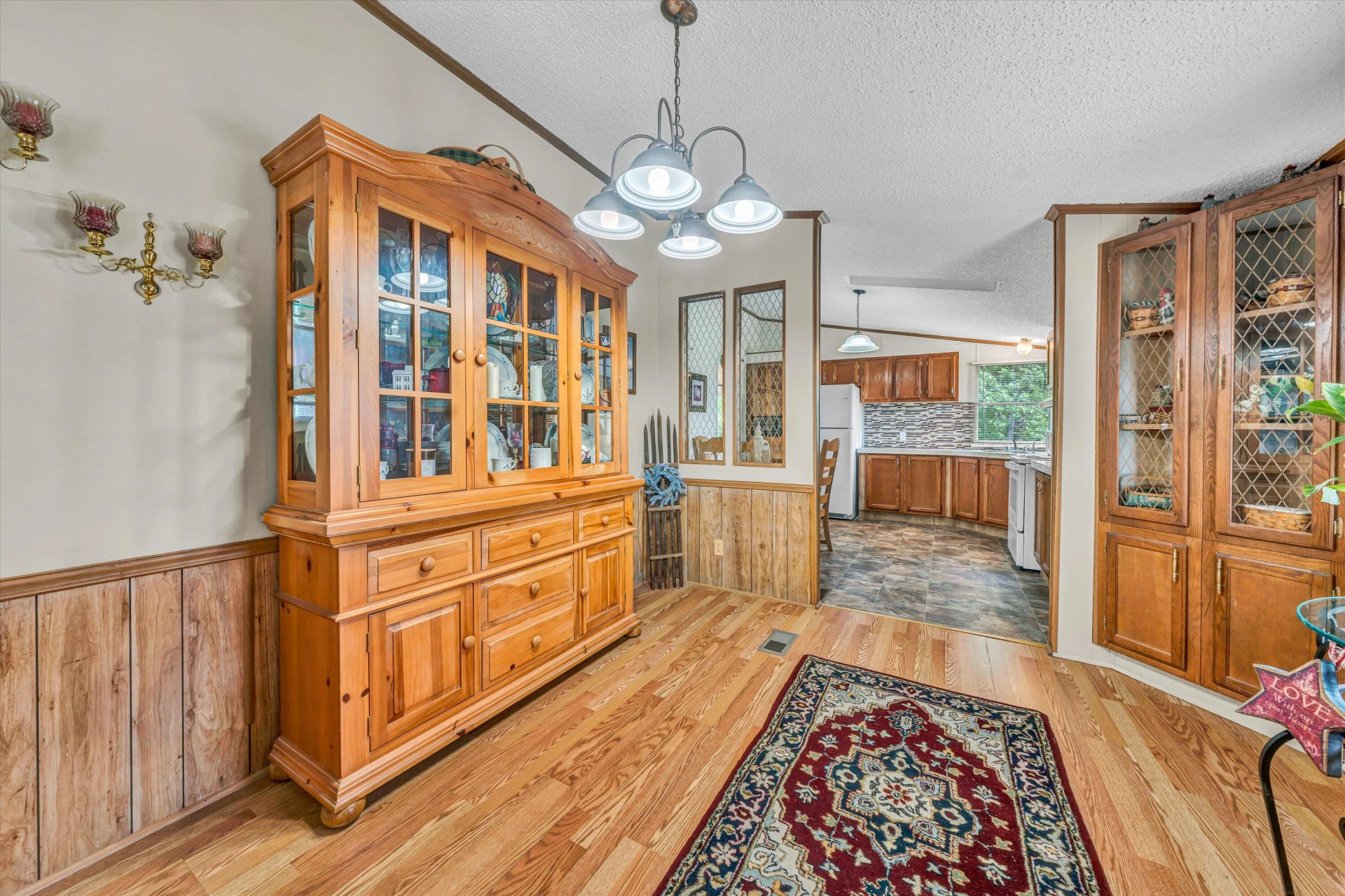 1060 Lynch RD - Photo 6