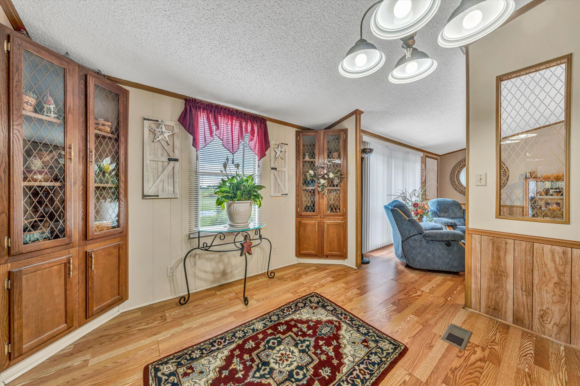 1060 Lynch RD - Photo 7