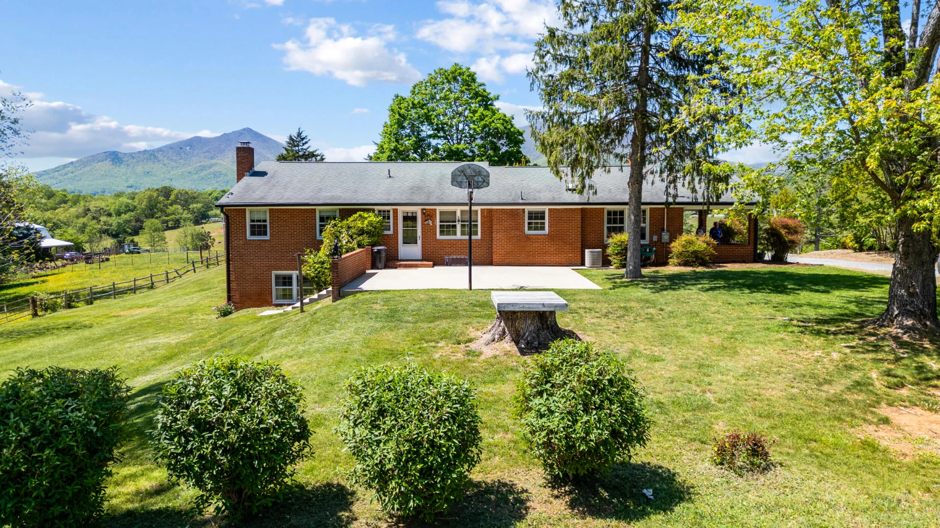 1129 Croft LN - Photo 58