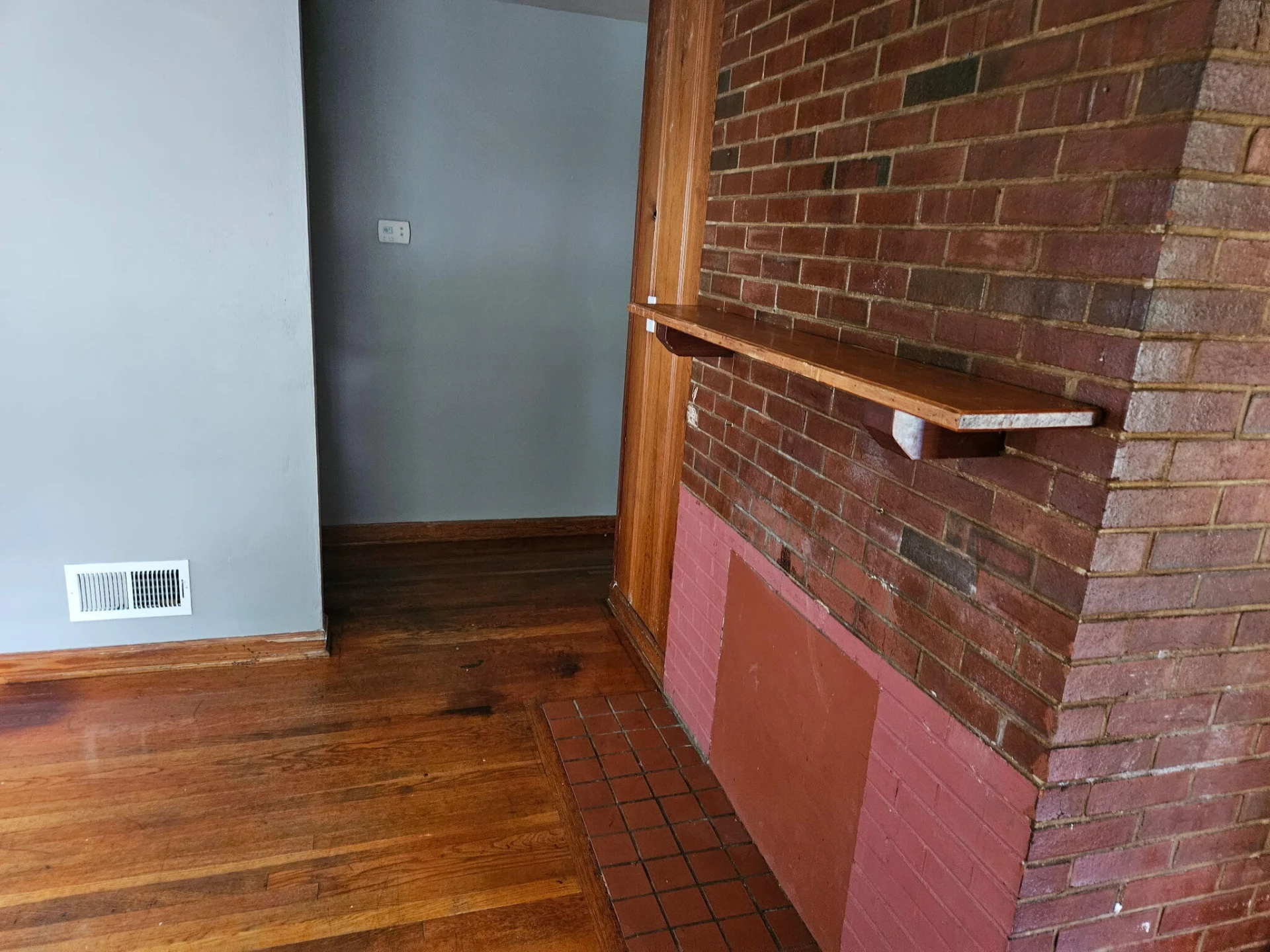 2108 Wayne ST NE - Photo 11