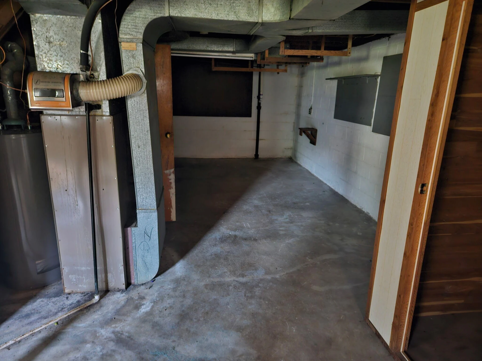 2108 Wayne ST NE - Photo 15