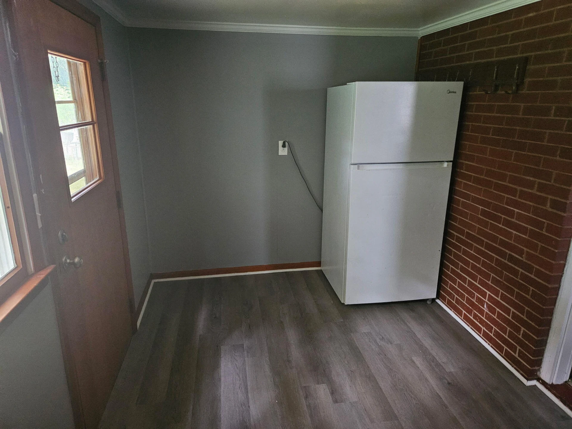 2108 Wayne ST NE - Photo 8
