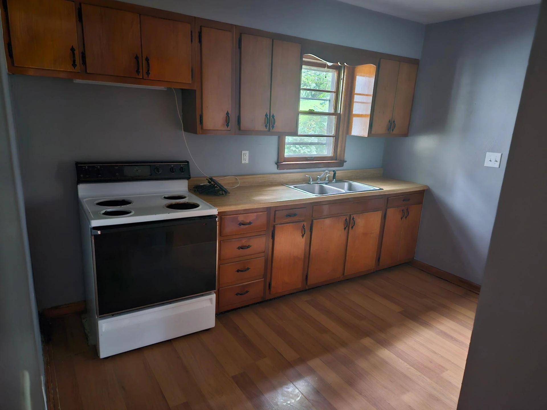 2108 Wayne ST NE - Photo 9