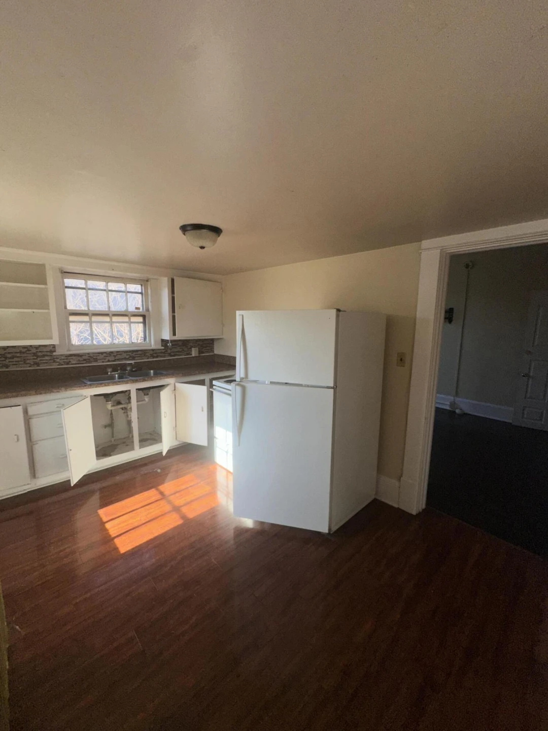 506 Highland AVE SW - Photo 4