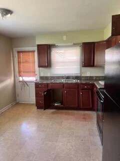2521 Lakeview DR NW - Photo 5