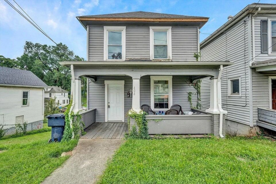 404 Harrison AVE NW